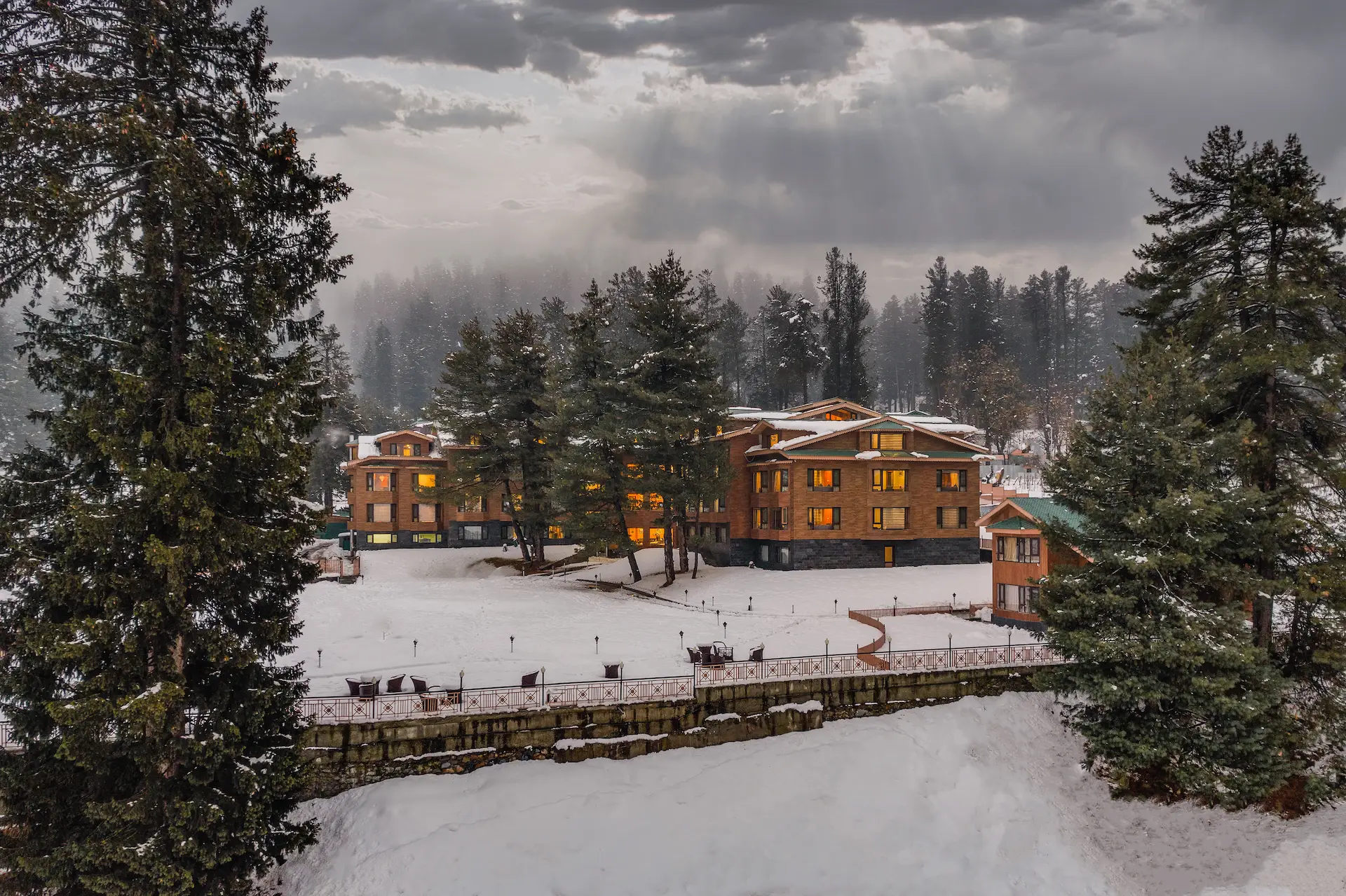 royal-hillton-pahalgam